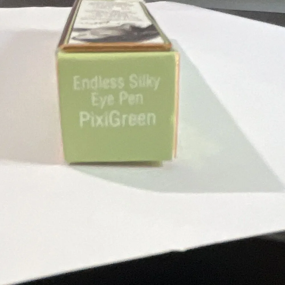 Pixi by Petra Endless Silky Eye Pen Eyeliner Pencil Green Matte 0.04 oz